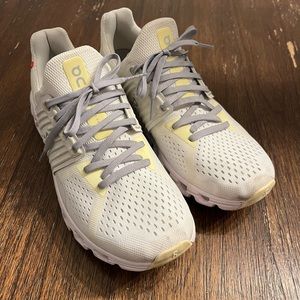 On Swiss cloudswift running shoes womens 9.5